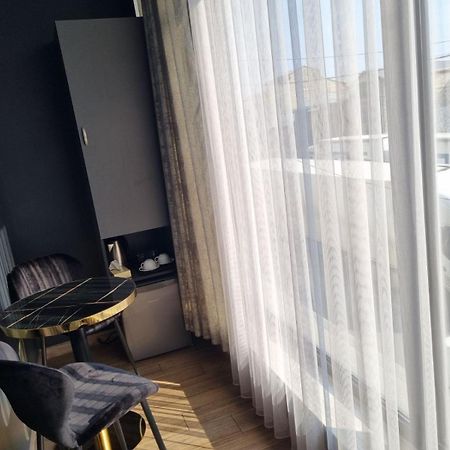 Days Hotel Erevan Exterior foto