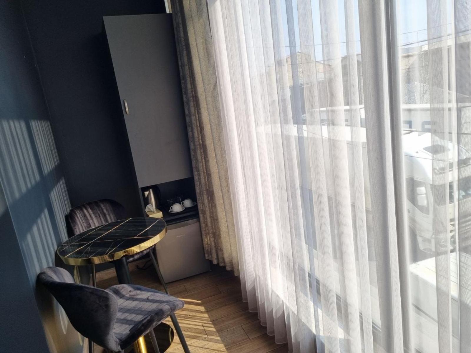 Days Hotel Erevan Exterior foto