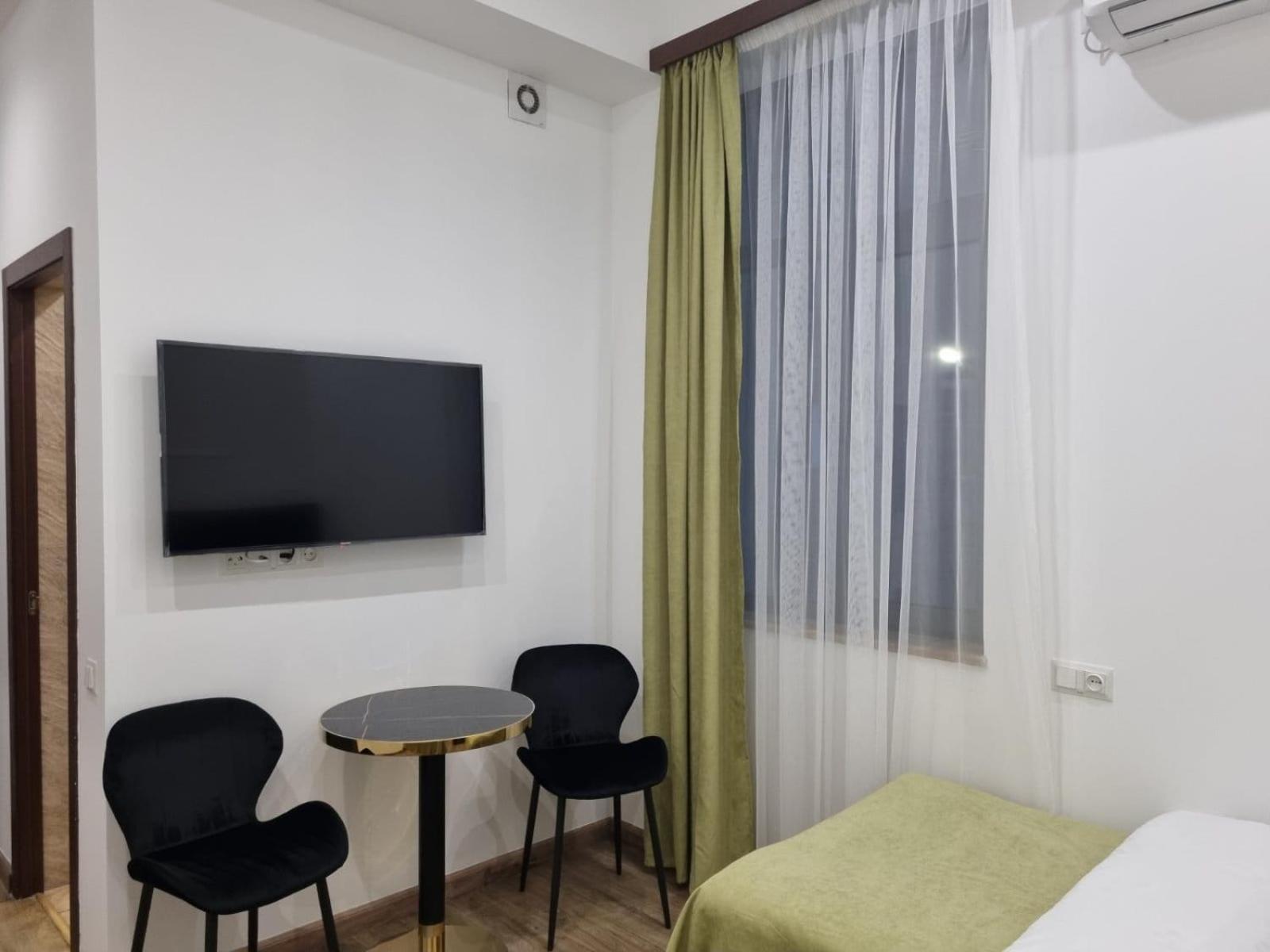 Days Hotel Erevan Exterior foto